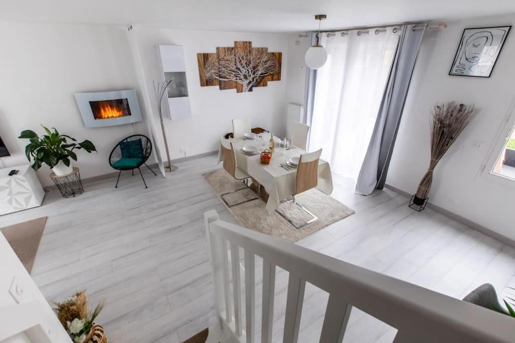 Appartamento Forest Chic : Maison San Marina Parmain Esterno foto